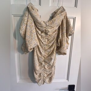 Kittenish dress, spring Brand New